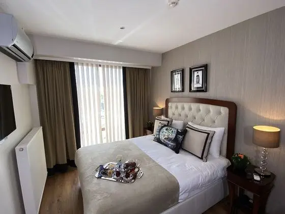 Deluxe Family Triple Room, 2 Bedrooms Sea View