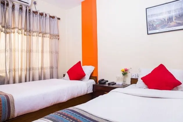 Deluxe Tek Büyük veya İki Ayrı Yataklı Oda