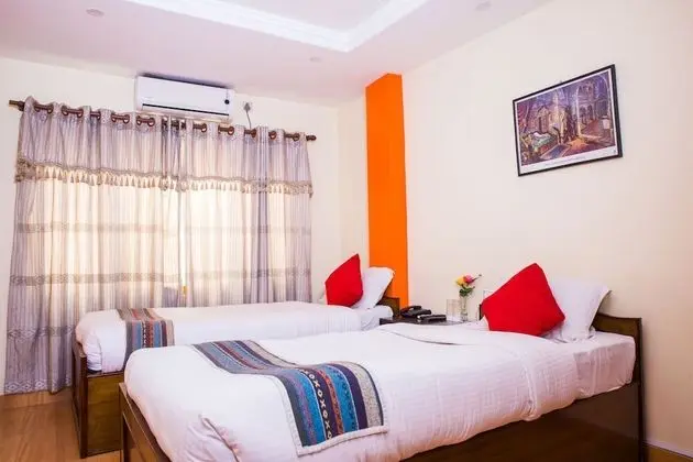 Deluxe Tek Büyük veya İki Ayrı Yataklı Oda