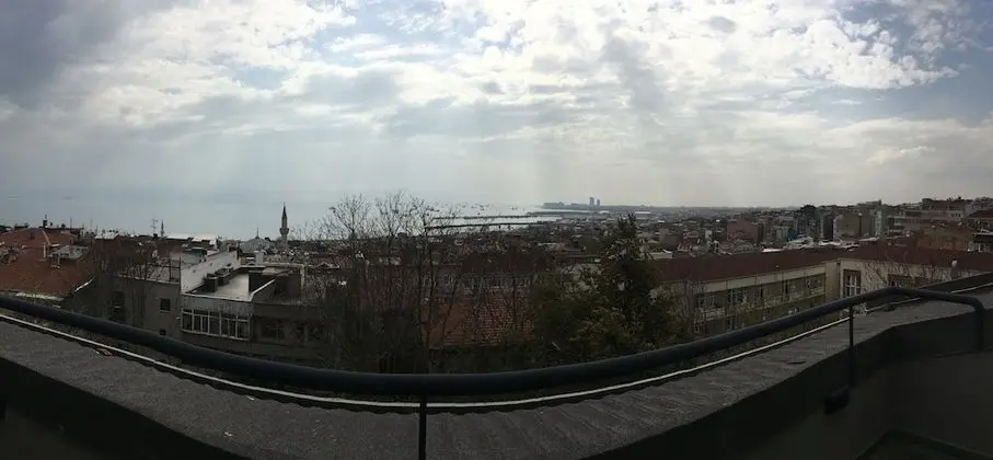 Executive Suite, Sea View