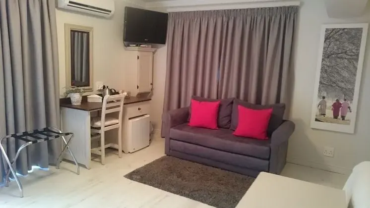 Palm Suite
