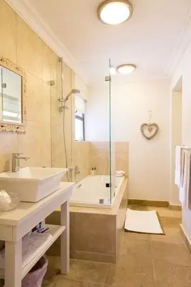 Palm Suite