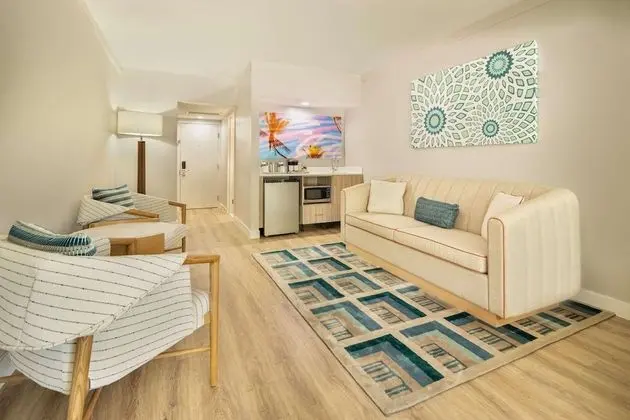 Stüdyo, 1 En Büyük (King) Boy Yatak ve Çekyat, Balkon, Havuz Manzaralı