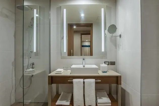 Oda, 1 Tek Kişilik Yatak, Balkon, Köşe