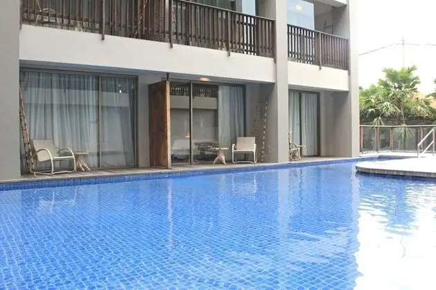 Oda, 2 Çift Kişilik Yatak, Sigara İçilmez, Havuz Manzaralı