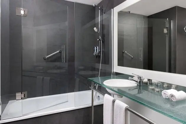 Oda, 2 Tek Kişilik Yatak, Şehir Manzaralı