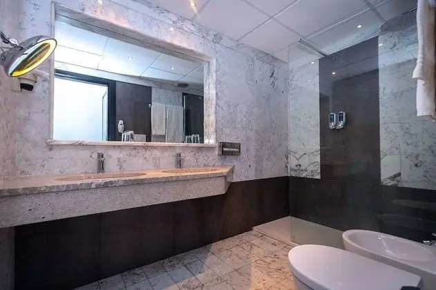 Deluxe Oda, 2 Tek Kişilik Yatak, Balkon, Deniz Manzaralı