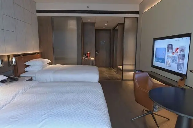 Oda, 2 Tek Kişilik Yatak, Şehir Manzaralı