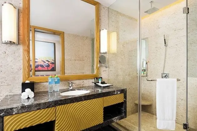 Oda, 2 Çift Kişilik Yatak, Şehir Manzaralı