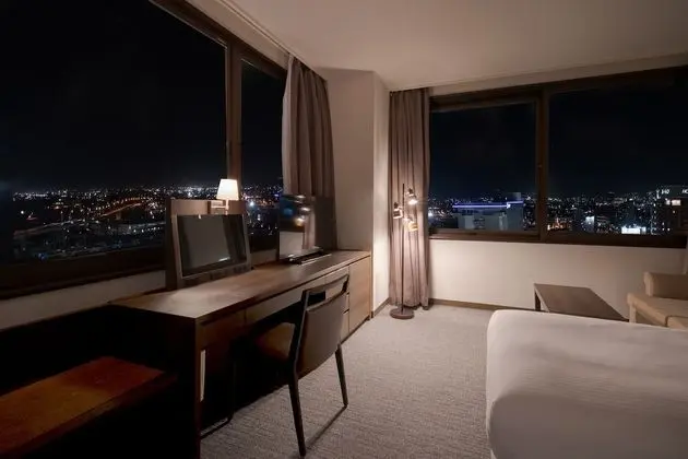 İki Ayrı Yataklı Oda, Sigara İçilmez (Night View Room, Top Floor, Non Smoki)