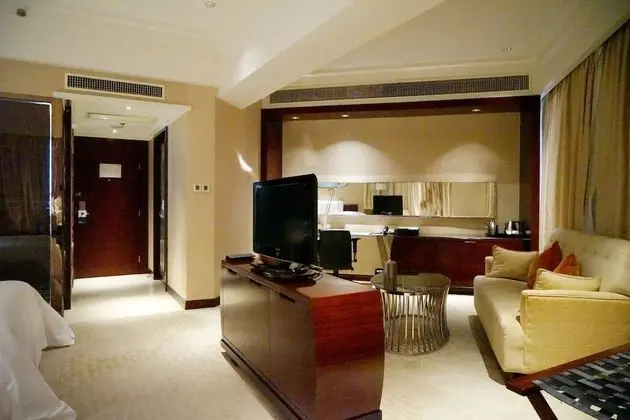 Oda, 2 Çift Kişilik Yatak, Şehir Manzaralı