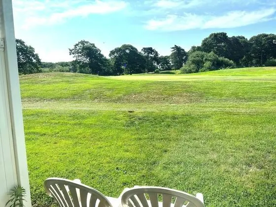 Oda, 1 En Büyük (King) Boy Yatak ve Çekyat, Golf Manzaralı