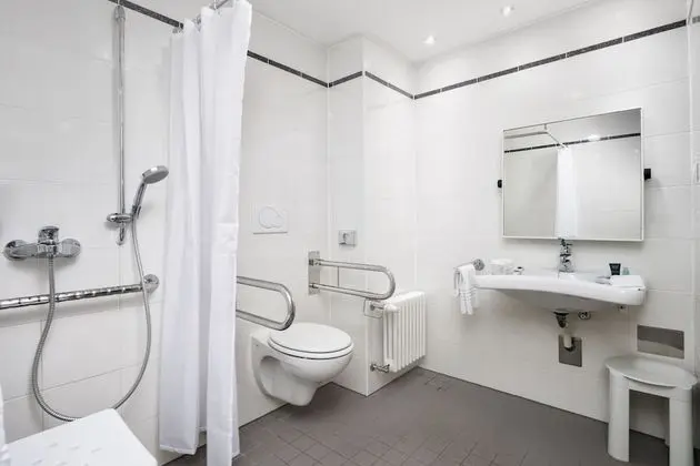 Classic Oda, 1 Büyük (Queen) Boy Yatak, Sigara İçilmez