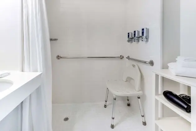Standard Oda, 1 En Büyük (King) Boy Yatak, Engellilere Uygun, Sigara İçilmez