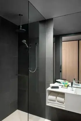 Premium Oda, 2 Büyük (Queen) Boy Yatak
