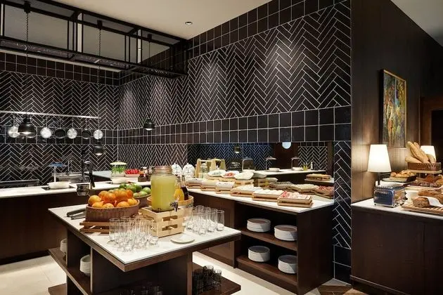 Premium Oda, 1 En Büyük (King) Boy Yatak, Teras, Köşe