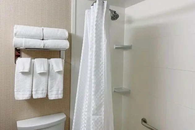 Oda, 1 En Büyük (King) Boy Yatak (Mobility Accessible, Tub)
