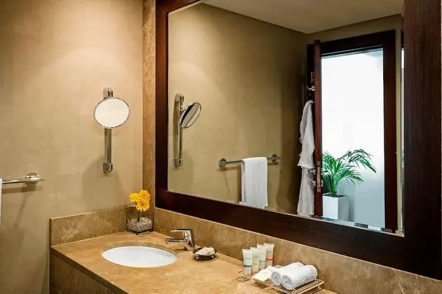 Deluxe Oda, 1 En Büyük (King) Boy Yatak, Balkon