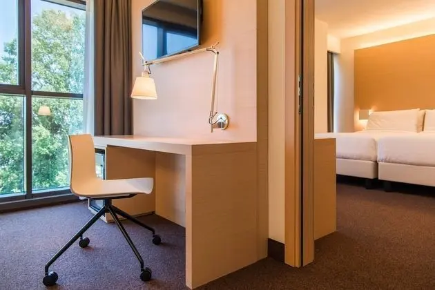 Family Oda, 1 Çift Kişilik Yatak