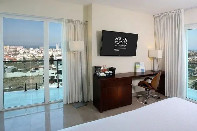 Oda, 1 En Büyük (King) Boy Yatak, Balkon, Kısmi Deniz Manzarası