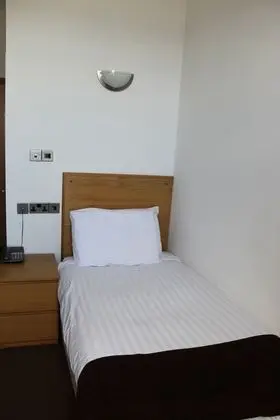 Tek Kişilik Oda