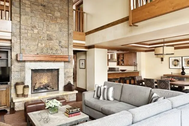 Oda, 4 Yatak Odası, Sigara İçilmez (The Couloir Residence Slopeside)