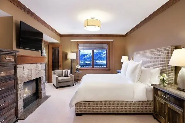 Oda, 4 Yatak Odası, Sigara İçilmez (The Couloir Residence Slopeside)
