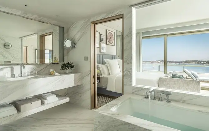 Oda, Deniz Manzaralı (Arion)