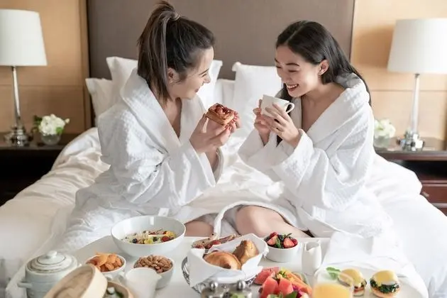Deluxe Oda, 1 En Büyük (King) Boy Yatak, Şehir Manzaralı