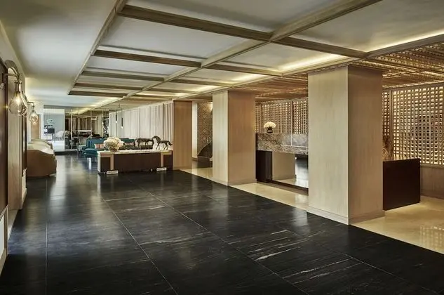 Four Seasons Executive Suite