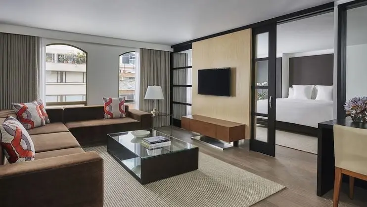 One-Bedroom Premier Suite