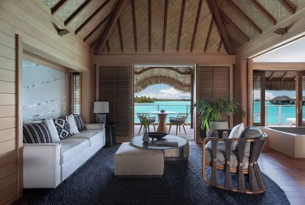 Süit, 1 Yatak Odası, Plaj Manzaralı (Over Water Bungalow Suite, Two Queens)