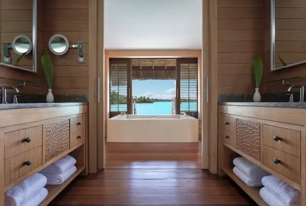 Süit, 1 Yatak Odası, Plaj Manzaralı (Over Water Bungalow Suite, Two Queens)
