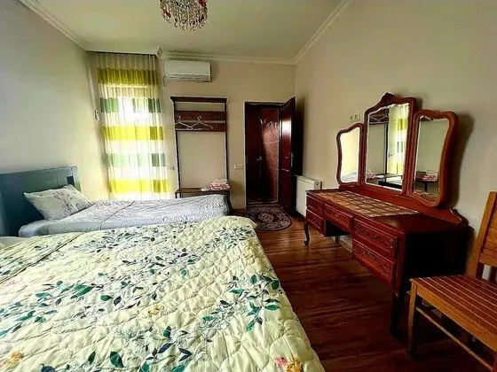 Üç Kişilik Oda, Bahçe Manzaralı