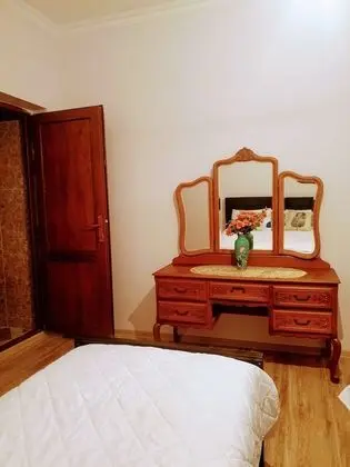 Üç Kişilik Oda, Bahçe Manzaralı
