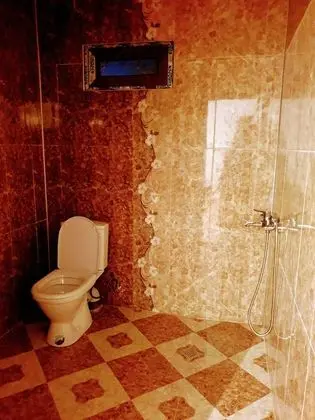 Üç Kişilik Oda, Bahçe Manzaralı