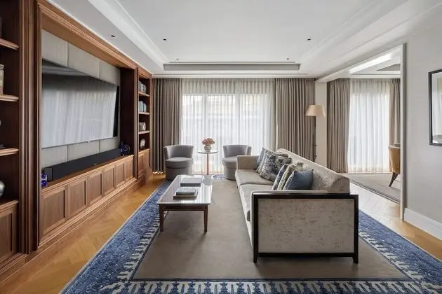 Oda, Sigara İçilmez (The London Residence)