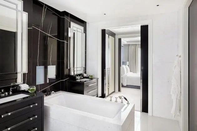 Oda, Sigara İçilmez (The London Residence)
