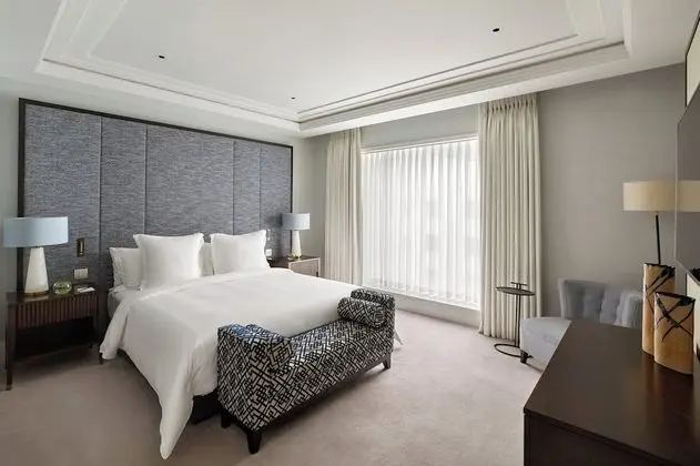 Oda, Sigara İçilmez (The London Residence)