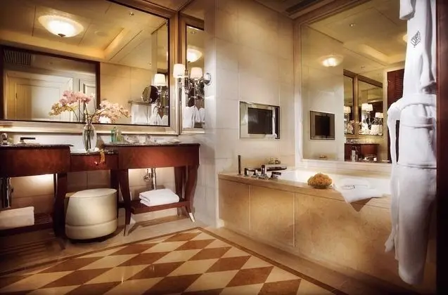 Suite, 1 Bedroom (Ambassador)