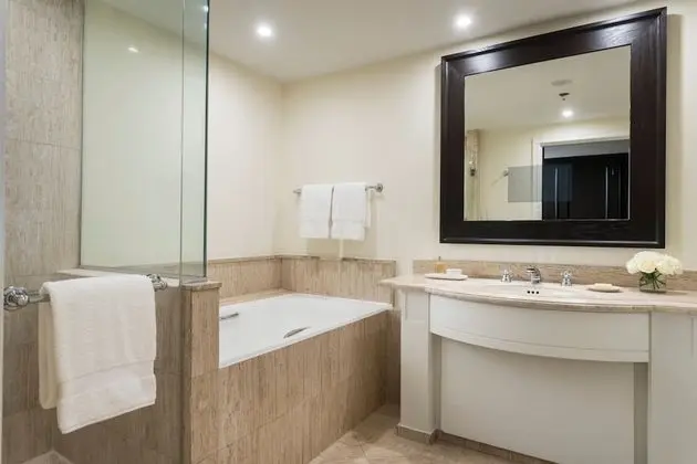 FS Executive Suite Burdeos View