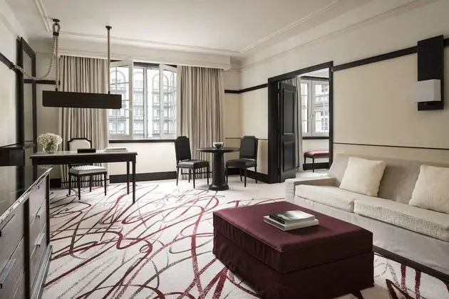 FS Executive Suite Burdeos View