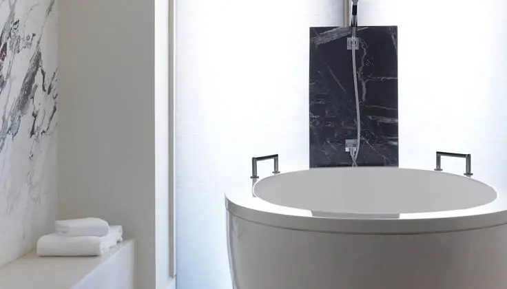 Four Seasons, Süit, 1 En Büyük (King) Boy Yatak