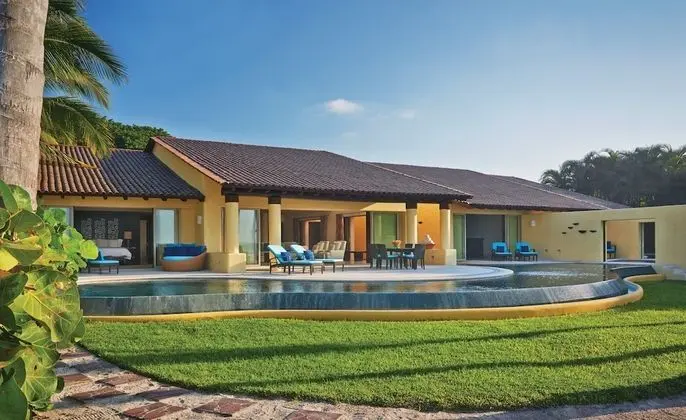 Coral Beach House