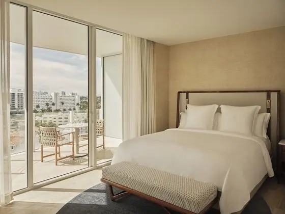 Süit, 1 En Büyük (King) Boy Yatak, Sigara İçilmez, Manzaralı (Lauderdale View)