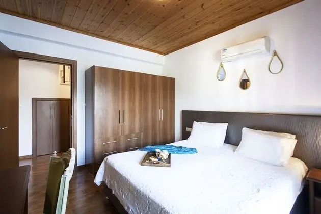 Grand Villa, 2 Yatak Odası, Kişiye Özel Havuzlu, Bahçeli