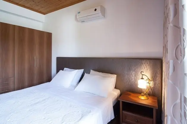Grand Villa, 2 Yatak Odası, Kişiye Özel Havuzlu, Bahçeli