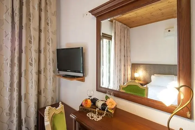 Grand Villa, 2 Yatak Odası, Kişiye Özel Havuzlu, Bahçeli