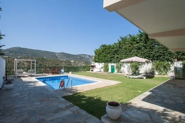 Grand Villa, 2 Yatak Odası, Kişiye Özel Havuzlu, Bahçeli