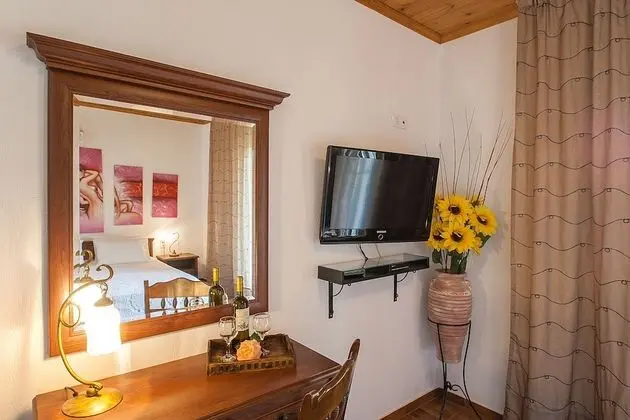 Grand Villa, 2 Yatak Odası, Kişiye Özel Havuzlu, Bahçeli